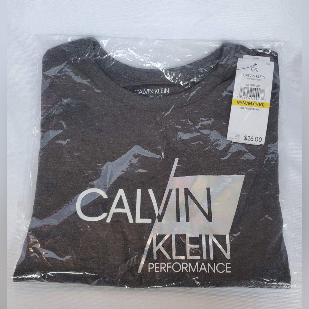 Calvin Klein Performance t-shirt.